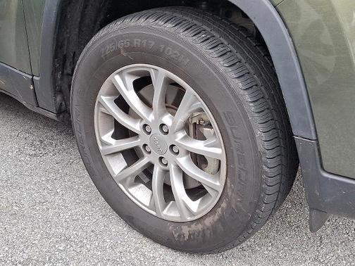 2021 Jeep Cherokee LATITUDE PLUS