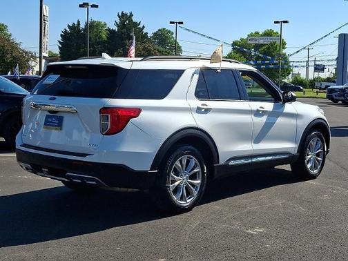 STAR WHITE MET TRI-COAT 2023 Ford Explorer XLT