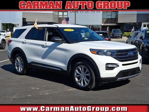 STAR WHITE MET TRI-COAT 2023 Ford Explorer XLT