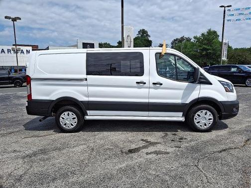 2023 Ford Transit-250