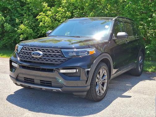 AGATE BLACK METALLIC 2021 Ford Explorer XLT