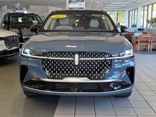 2025 Lincoln Nautilus RESERVE