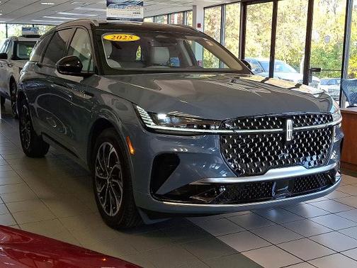 2025 Lincoln Nautilus RESERVE