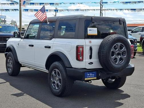 OXFORD WHITE 2023 Ford Bronco BIG BEND