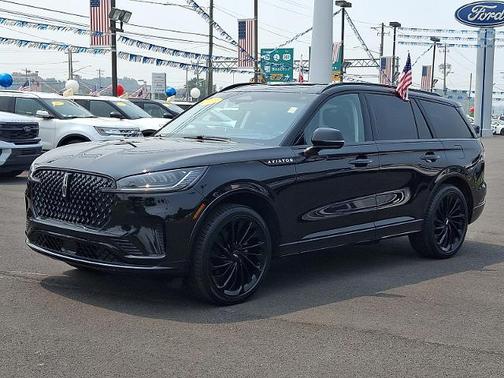INFINITE BLACK MET CC 2025 Lincoln Aviator RESERVE
