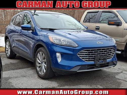 2022 Ford Escape TITANIUM