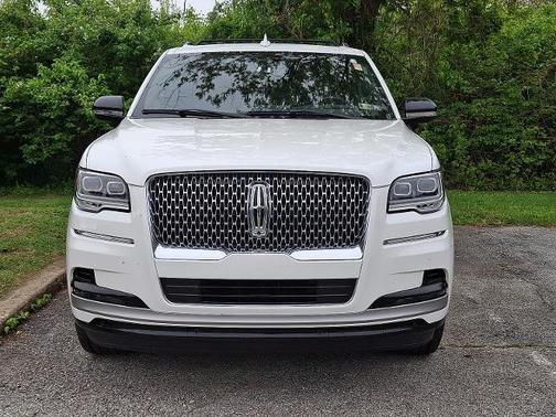 PRISTINE WHITE METALLIC 3C 2022 Lincoln Navigator L RESERVE