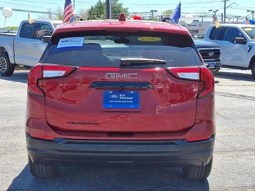2023 GMC Terrain SLE