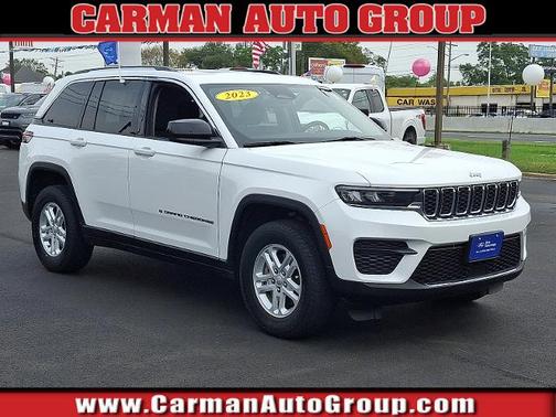 2023 Jeep Grand Cherokee LAREDO