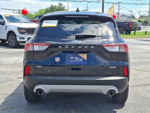 2022 Ford Escape SE