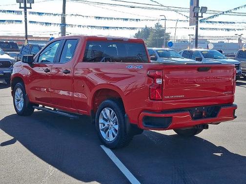 2021 Chevrolet Silverado 1500 CUSTOM