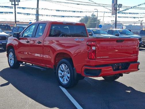 2021 Chevrolet Silverado 1500 CUSTOM
