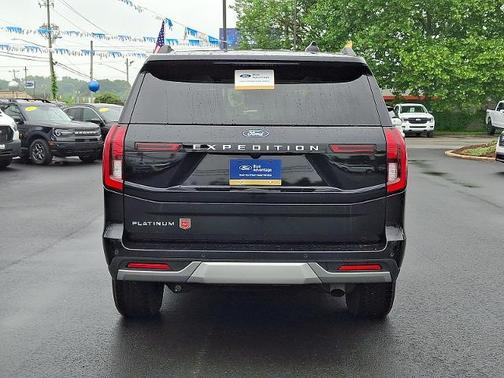 AGATE BLACK METALLIC 2025 Ford Expedition PLATINUM