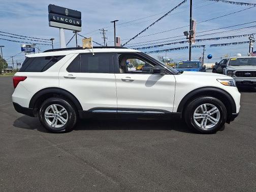 STAR WHITE MET TRI-COAT 2022 Ford Explorer XLT