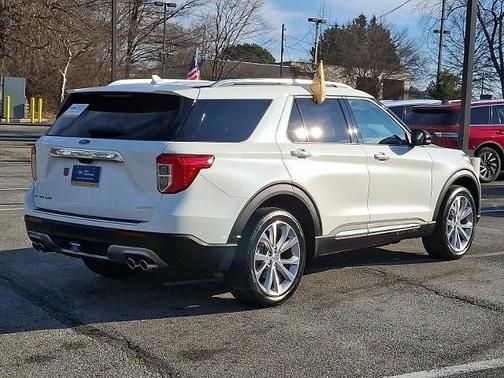 2023 Ford Explorer PLATINUM