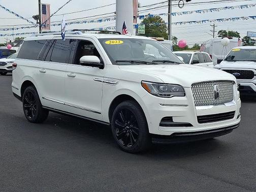 2023 Lincoln Navigator L RESERVE
