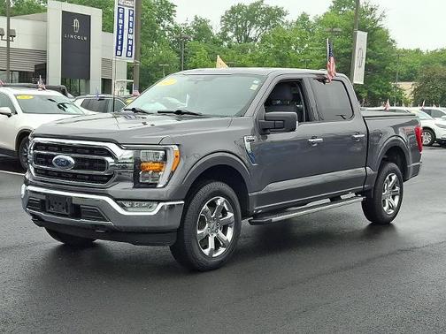 CARBONIZED GRAY METALLIC 2023 Ford F-150 XLT
