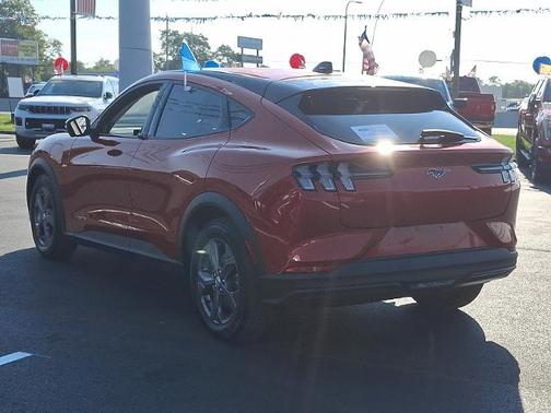 2023 Ford Mustang Mach-E SELECT
