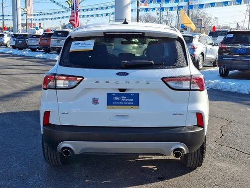2022 Ford Escape SE