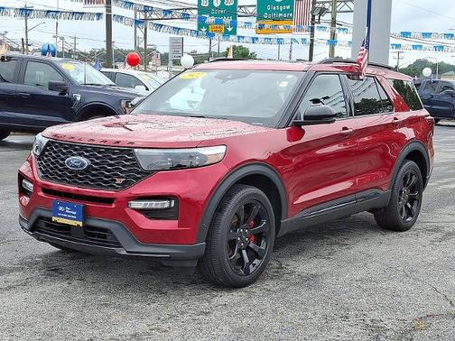 2022 Ford Explorer ST