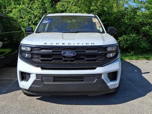 SPACE SILVER METALLIC 2025 Ford Expedition ACTIVE