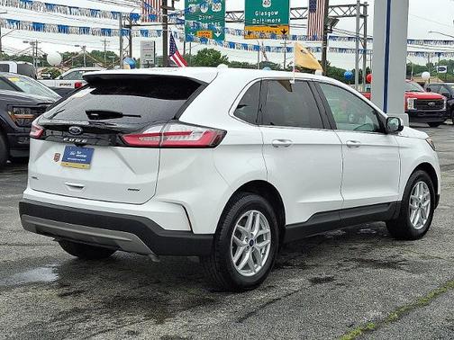2022 Ford Edge SEL