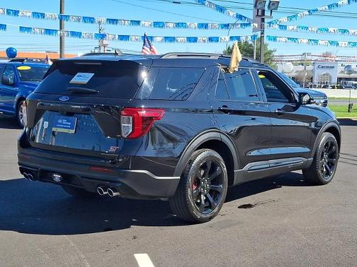 AGATE BLACK METALLIC 2023 Ford Explorer ST