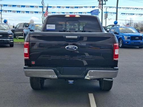 MAGMA RED 2019 Ford F-150 XLT