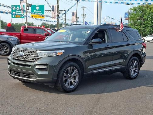 FORGED GREEN METALLIC 2022 Ford Explorer XLT