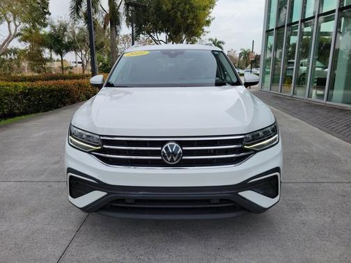 2022 Volkswagen Tiguan SE