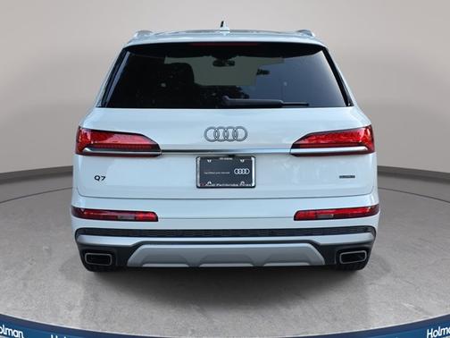 2025 Audi Q7 Premium Plus
