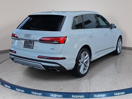 2025 Audi Q7 Premium Plus