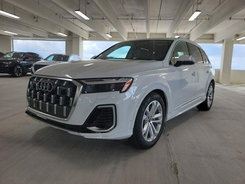 2026 Audi Q7 Premium Plus
