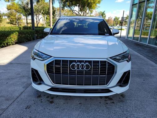 2024 Audi Q3 S line Premium Plus