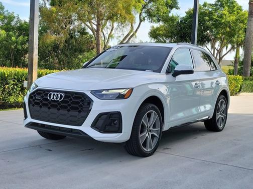 2025 Audi Q5 S line Premium