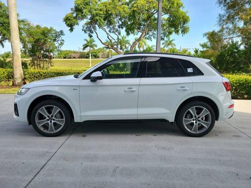 2025 Audi Q5 S line Premium