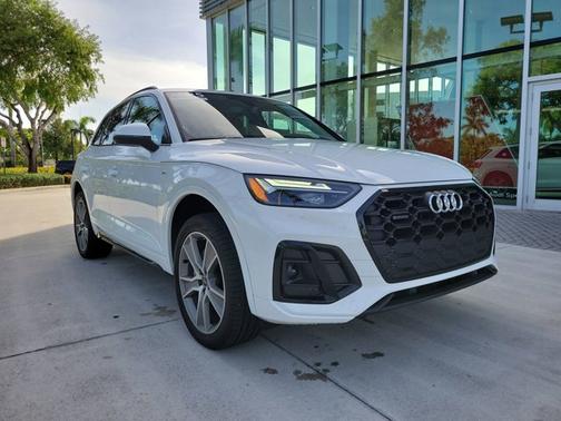 2025 Audi Q5 S line Premium