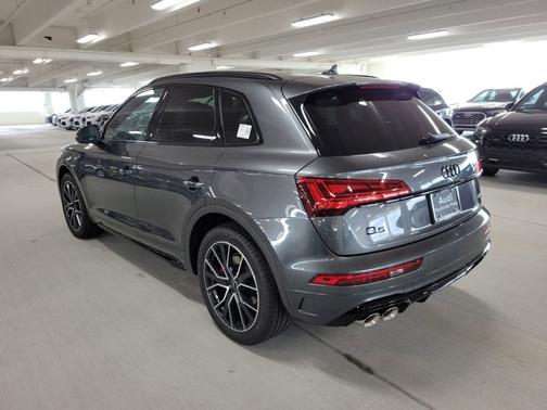 2025 Audi SQ5 Premium Plus