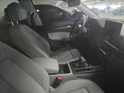 2021 Audi Q5 Premium Plus