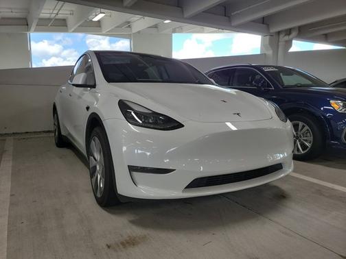 2024 Tesla Model Y Long Range