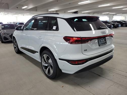2025 Audi Q6 e-tron Premium