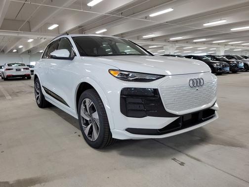 2025 Audi Q6 e-tron Premium