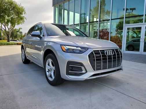 2022 Audi Q5 Premium