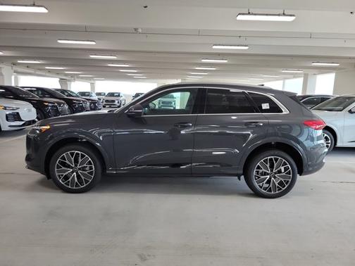 2025 Audi Q5 Premium Plus