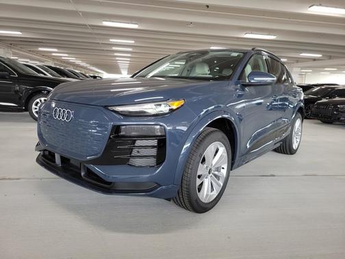 2025 Audi Q6 e-tron Premium