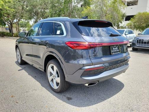 2025 Audi Q5 Premium Plus