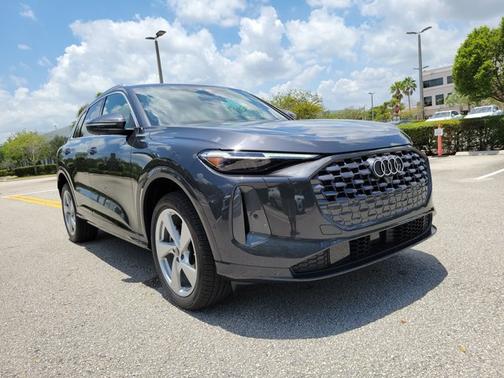 2025 Audi Q5 Premium Plus