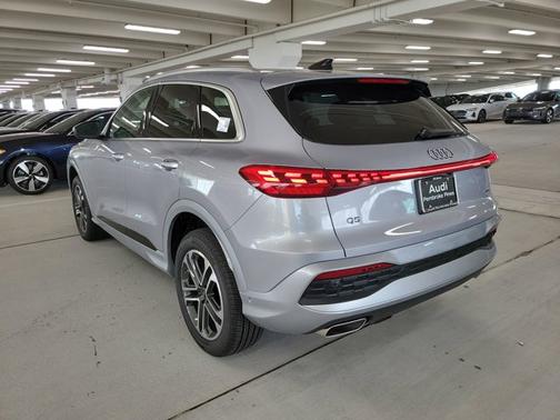 2025 Audi Q5 Premium
