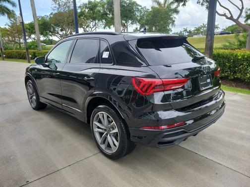 2025 Audi Q3 S line Premium