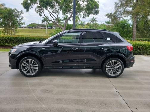 2025 Audi Q3 S line Premium